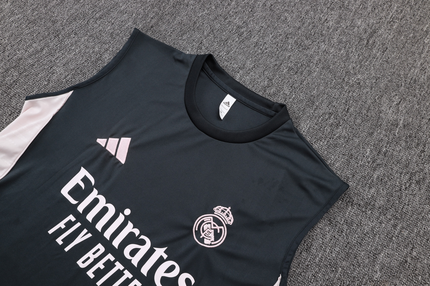 Real Madrid Sleeveless Training Kit Gray 2025/26