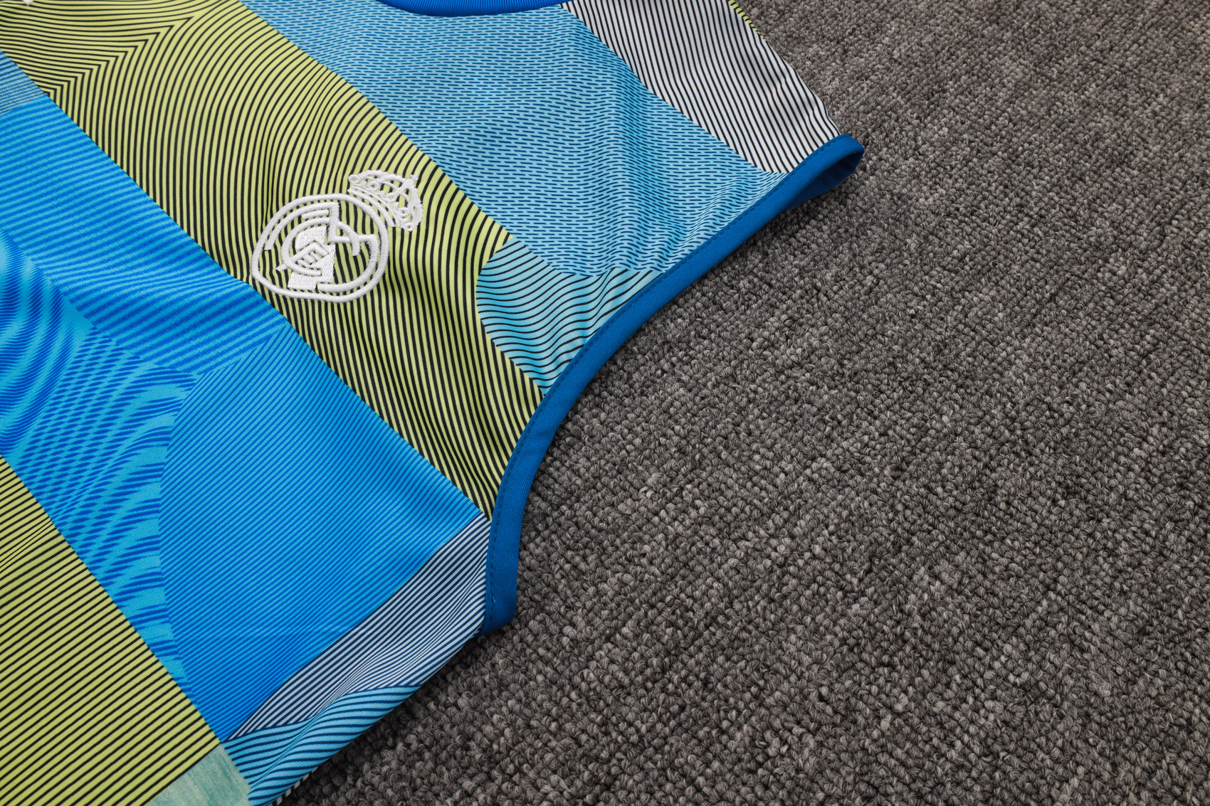 Real Madrid Sleeveless Training Kit Green 2025/26