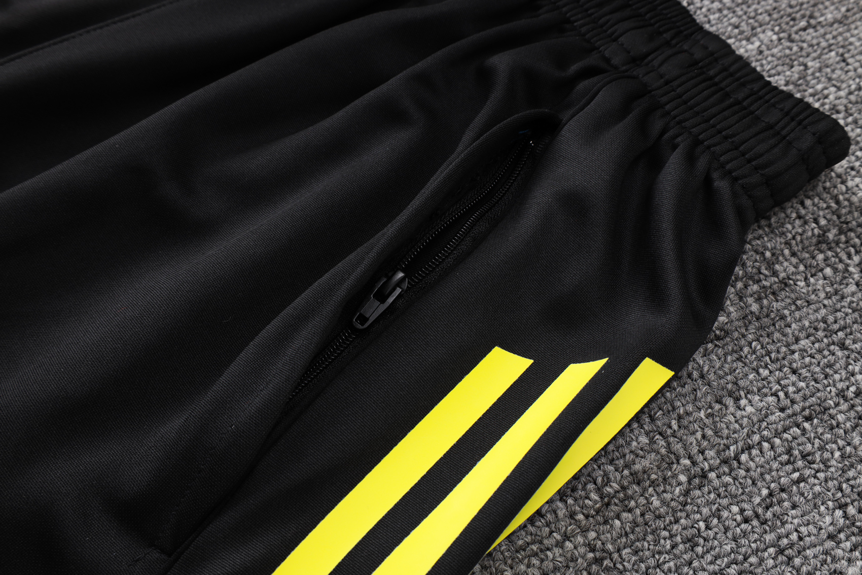 Manchester United Training Jersey Kit Black 2025/26