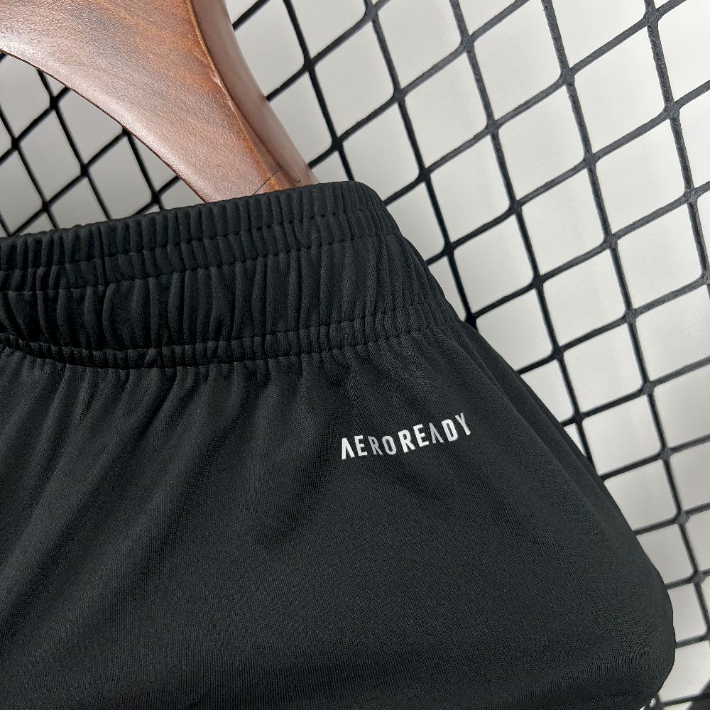 Manchester United Home Football Jersey Shorts 2025/26