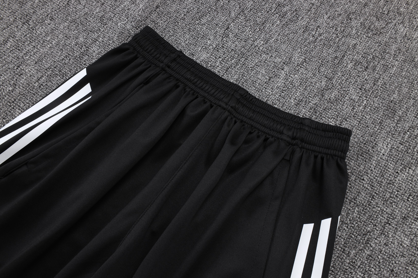 Manchester United Sleeveless Training Kit Purple 2025/26