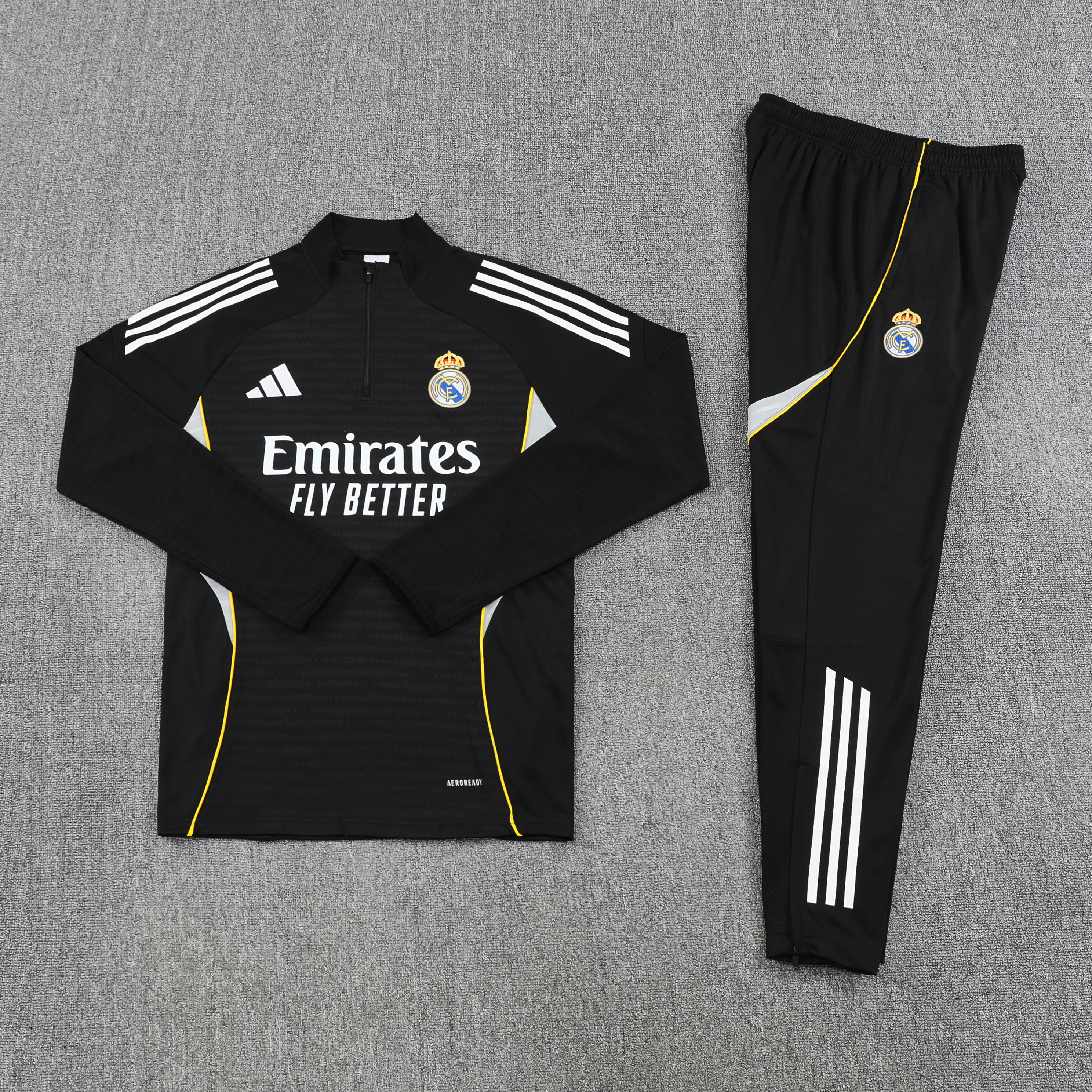 Real Madrid Authentic Training Kit (Sweatshirt+Pants) Black 2025/26 - Player Version