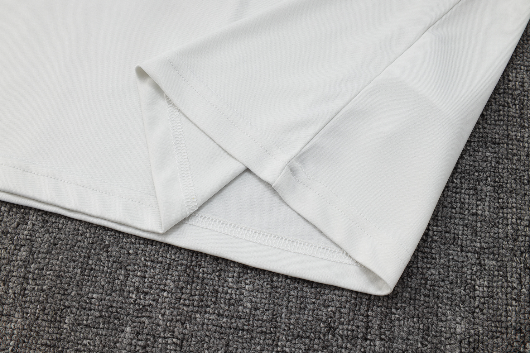 Liverpool Training Kit (Polo+Pants) White 2025/26