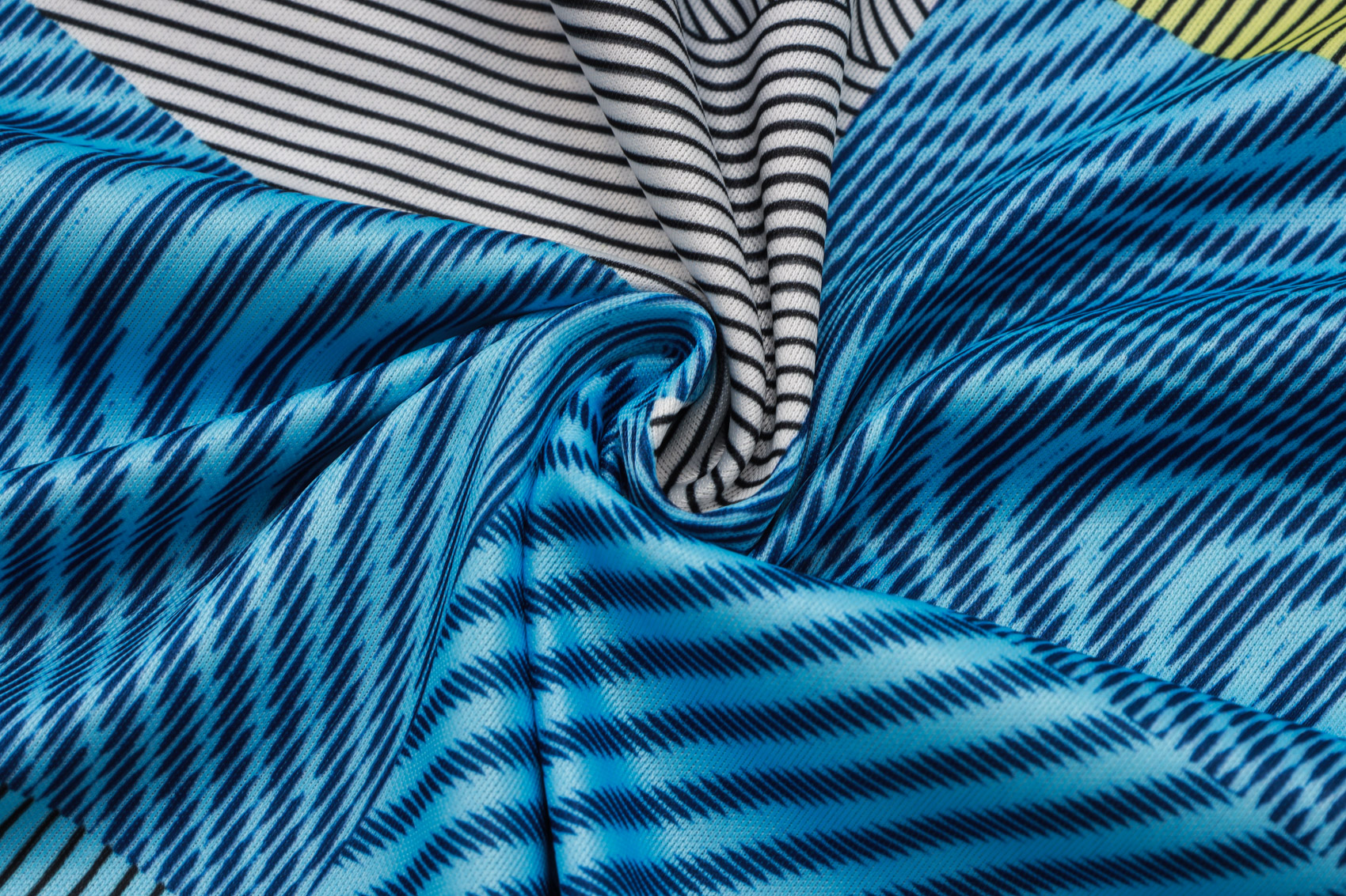 Real Madrid Sleeveless Training Kit Green 2025/26