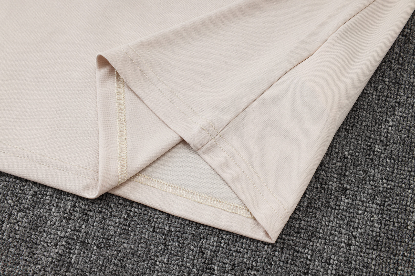 Barcelona Sleeveless Training Kit Beige 2025/26