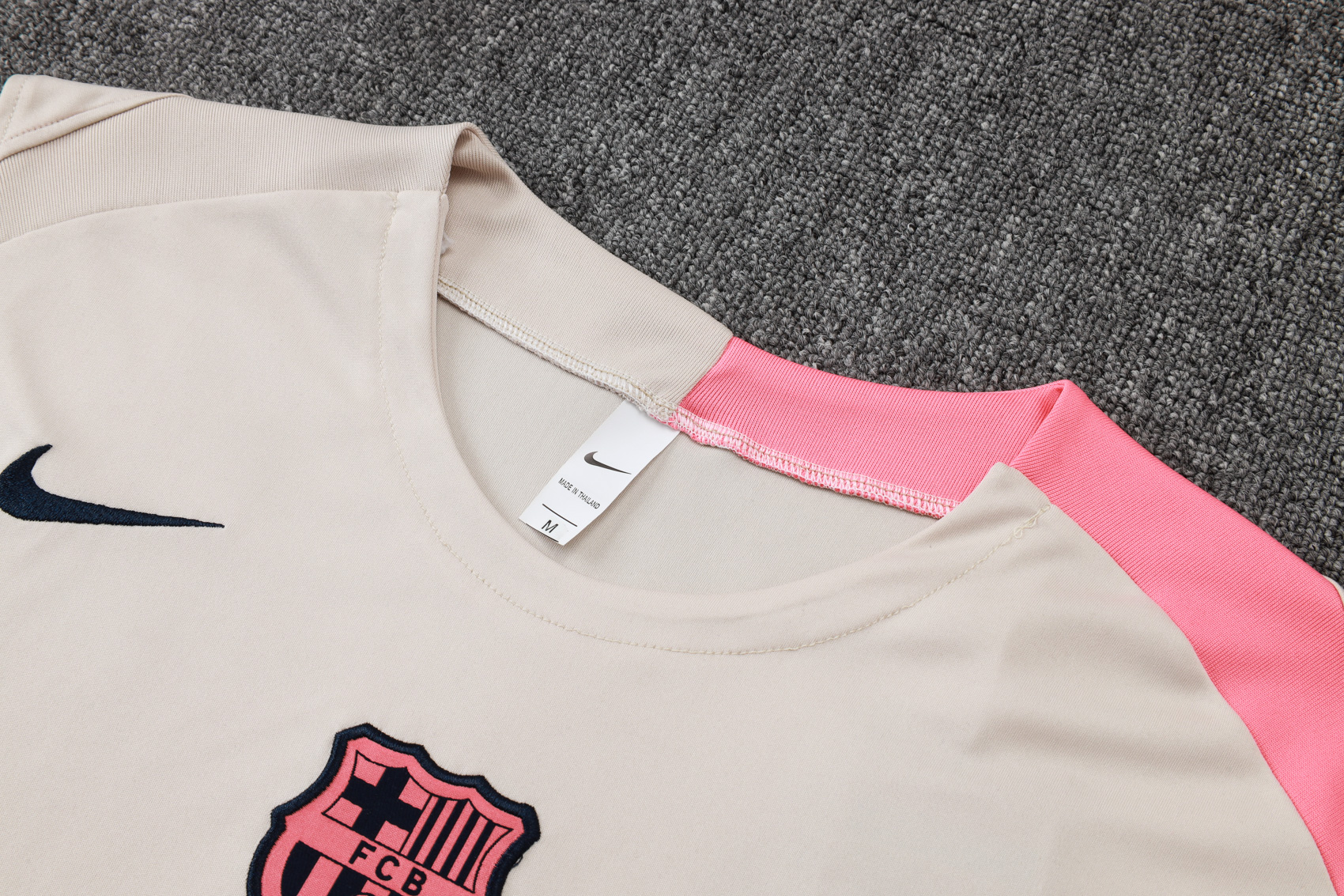 Barcelona Sleeveless Training Kit Beige 2025/26