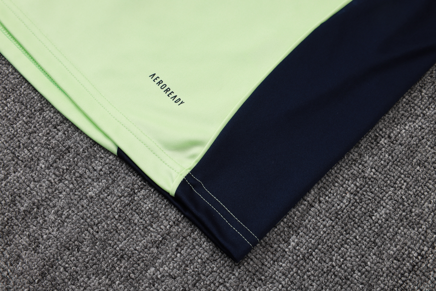 Real Madrid Training Kit (Sweatshirt+Pants) Light Green 2025/26