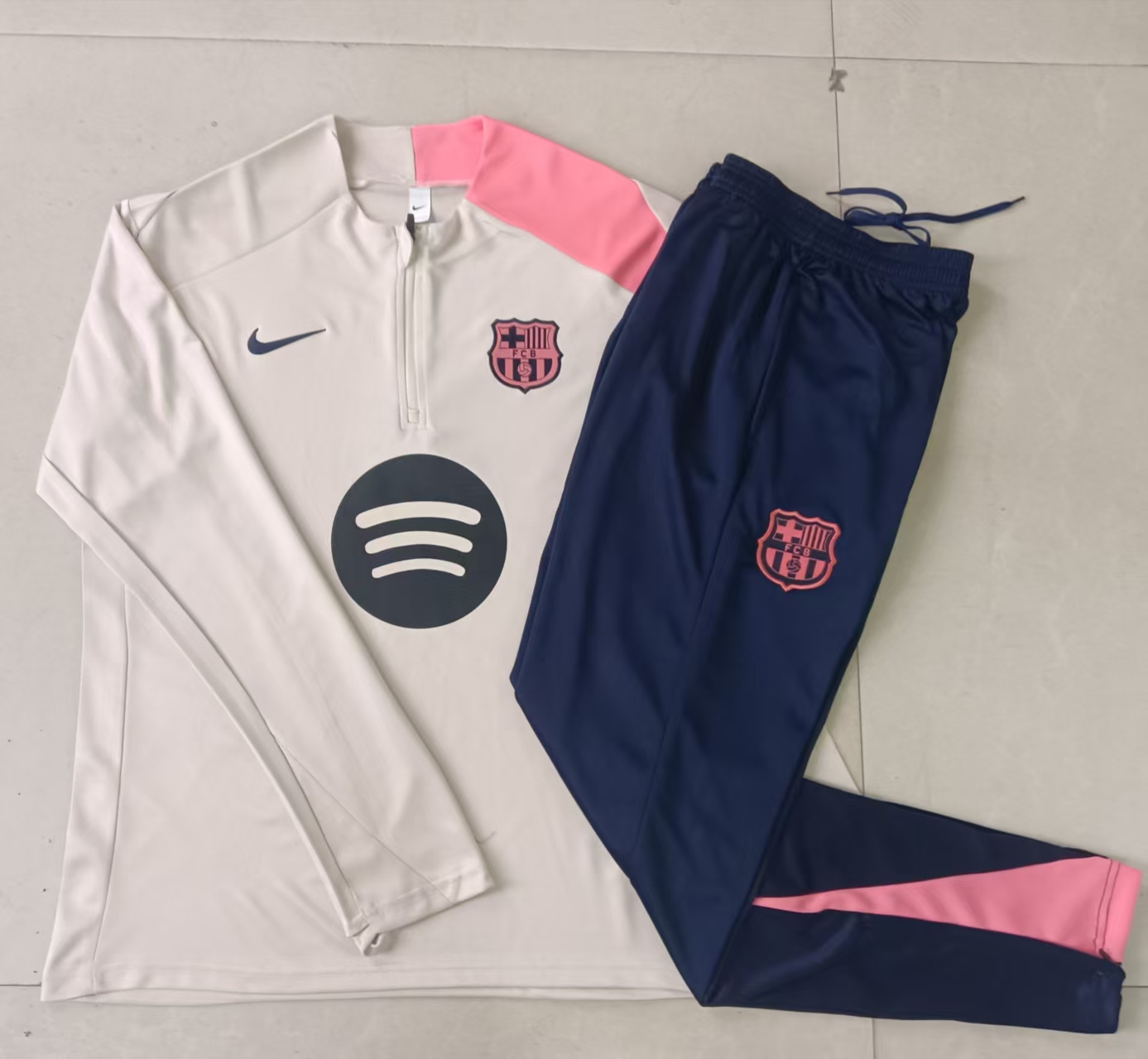 Kids Barcelona Training Kit (Sweatshirt+Pants) Beige 2025/26