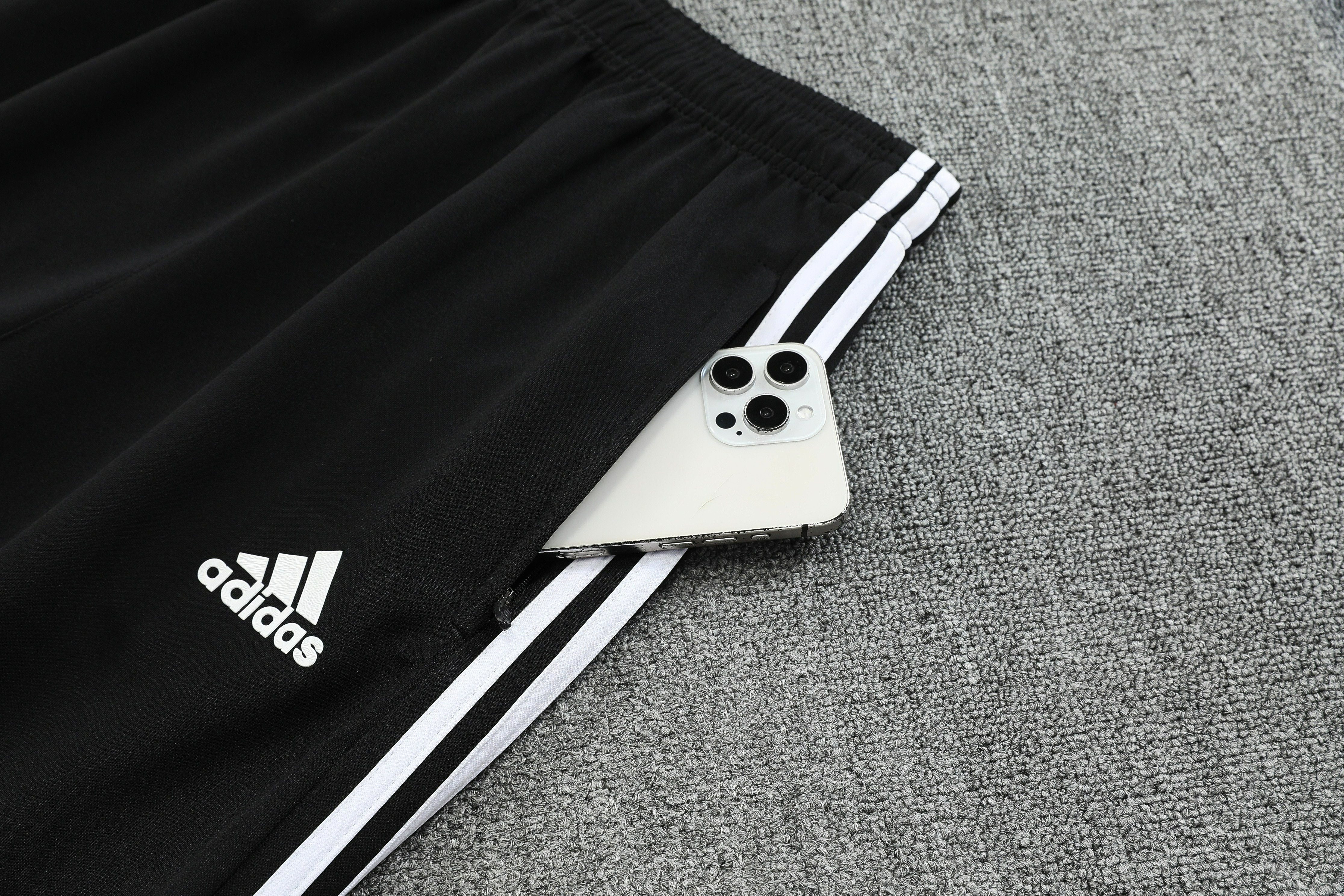 Real Madrid Retro Training Kit (Jacket+Pants) 2025/26