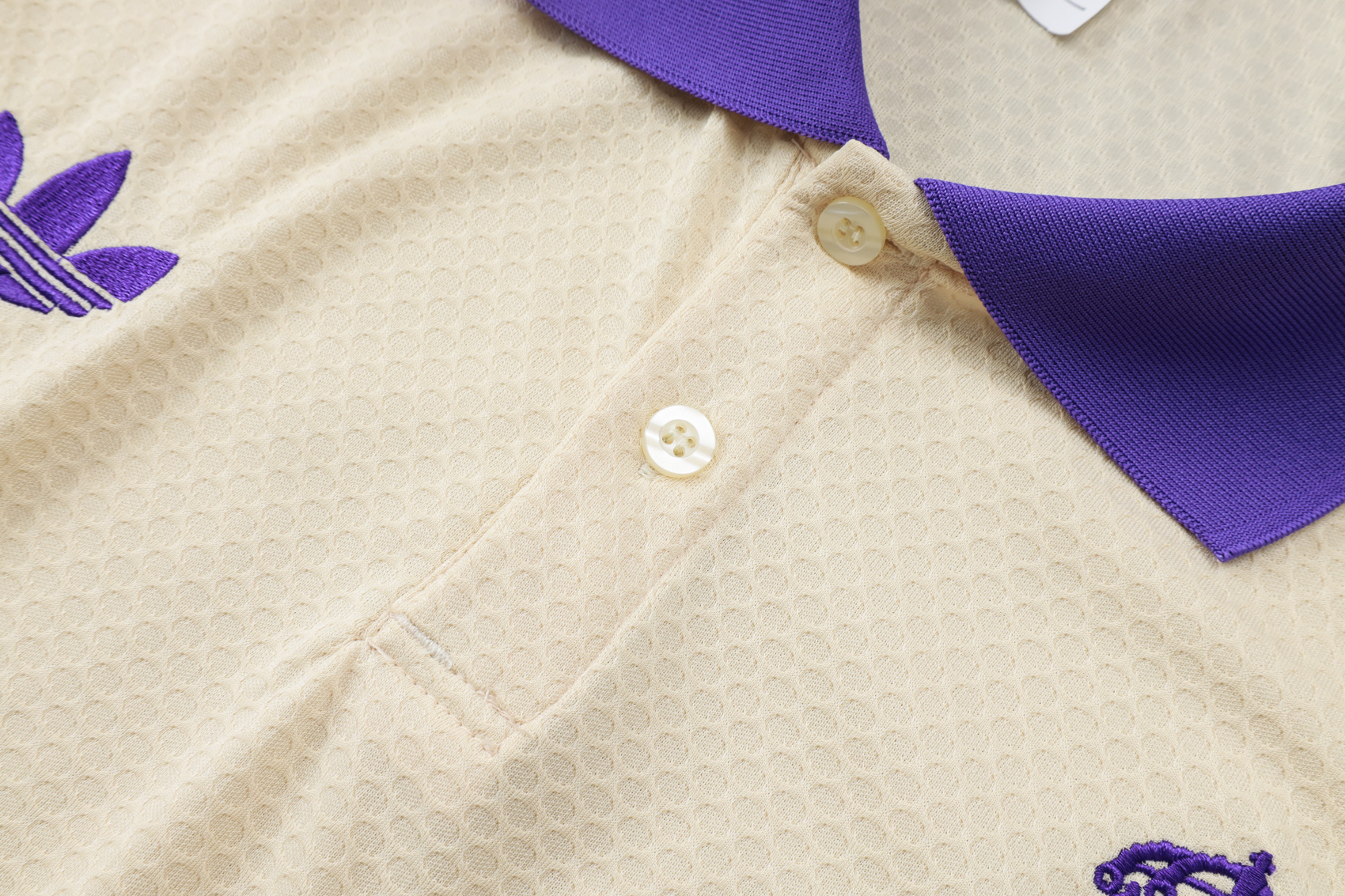 Real Madrid Training Kit (Polo+Pants) Apricot 2025/26