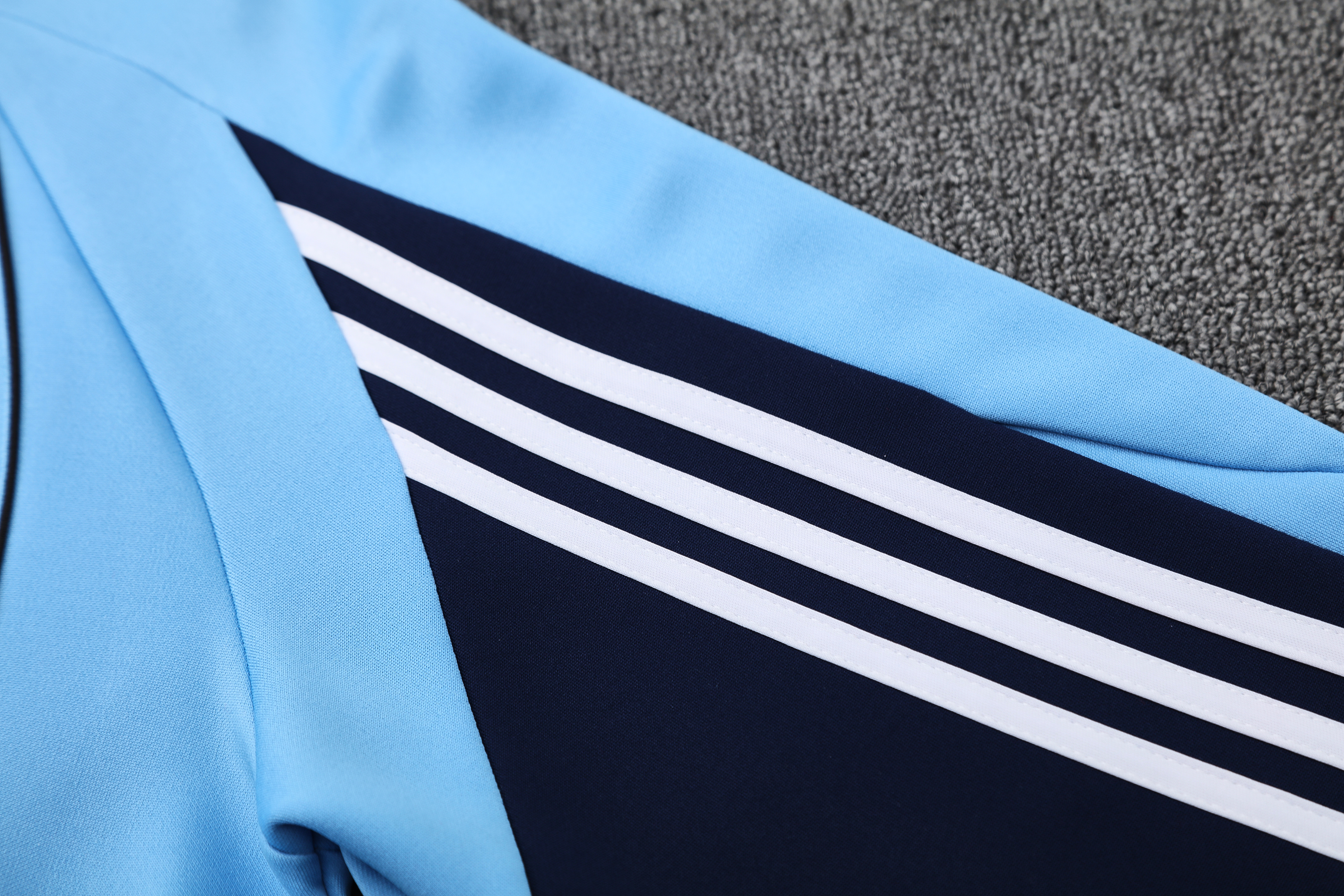 Real Madrid Retro Training Kit (Jacket+Pants) 2025/26