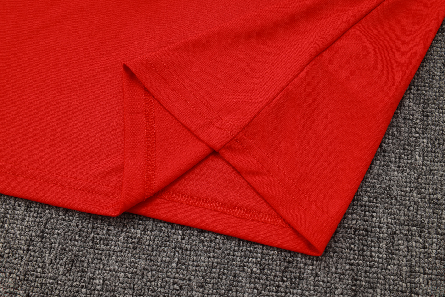 Manchester United Sleeveless Training Kit Red 2025/26