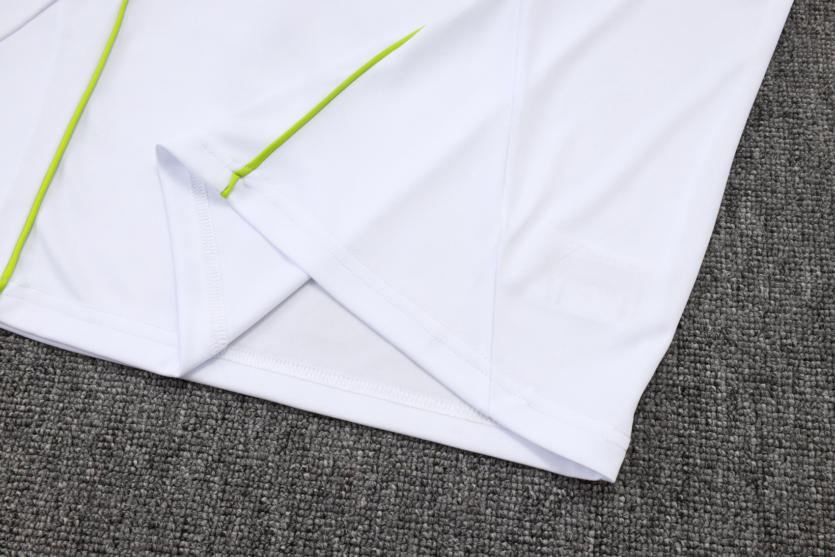 Real Madrid Sleeveless Training Kit White 2025/26