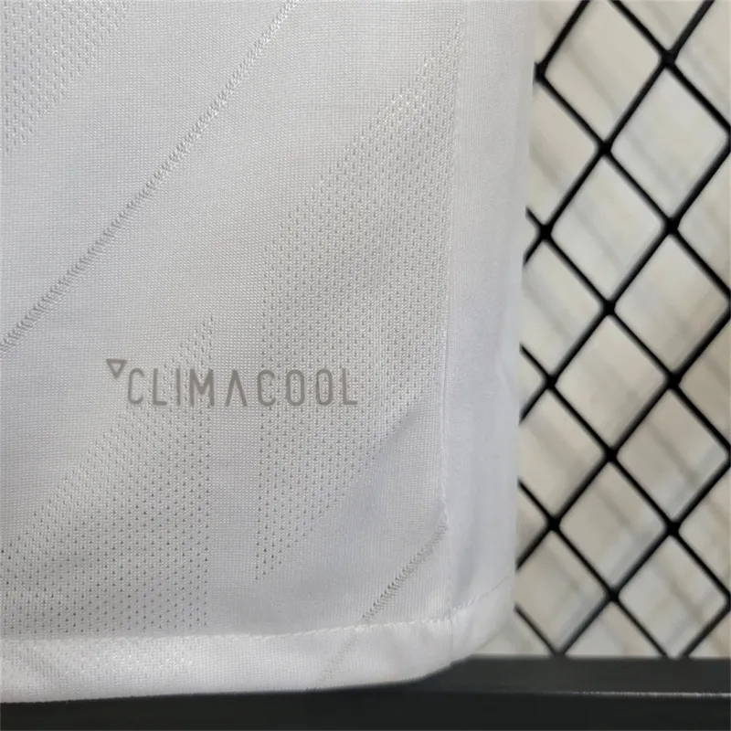 Real Madrid Retro Jersey Home Long Sleeve Custom Soccer Shirt 2017/18