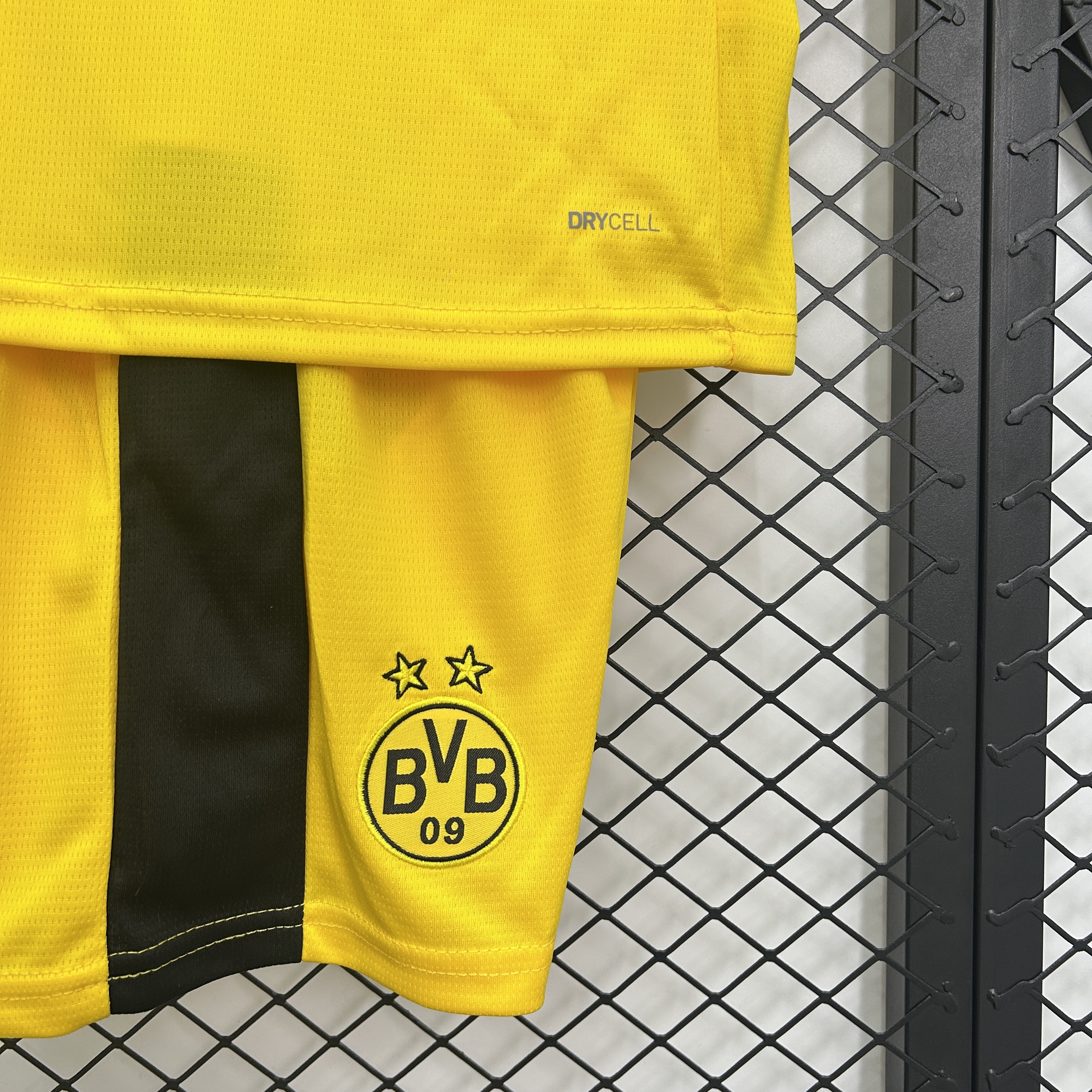 Borussia Dortmund Home Kids Kit Jersey+Shorts 2025/26