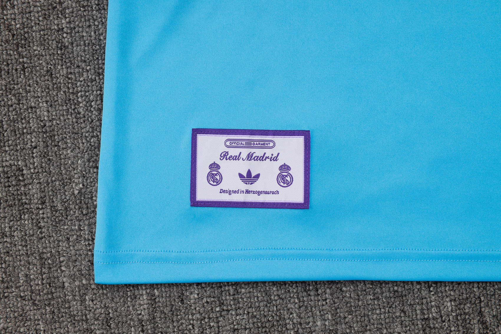 Real Madrid Sleeveless Training Kit Blue 2025/26