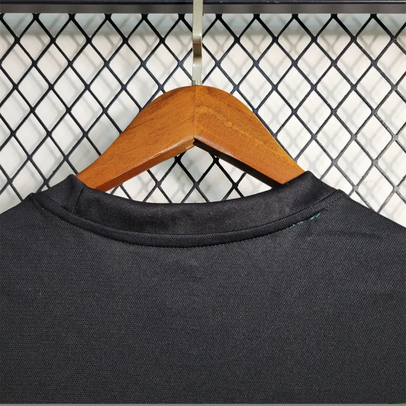 Real Madrid Retro Jersey Away Soccer Shirt 2017/18