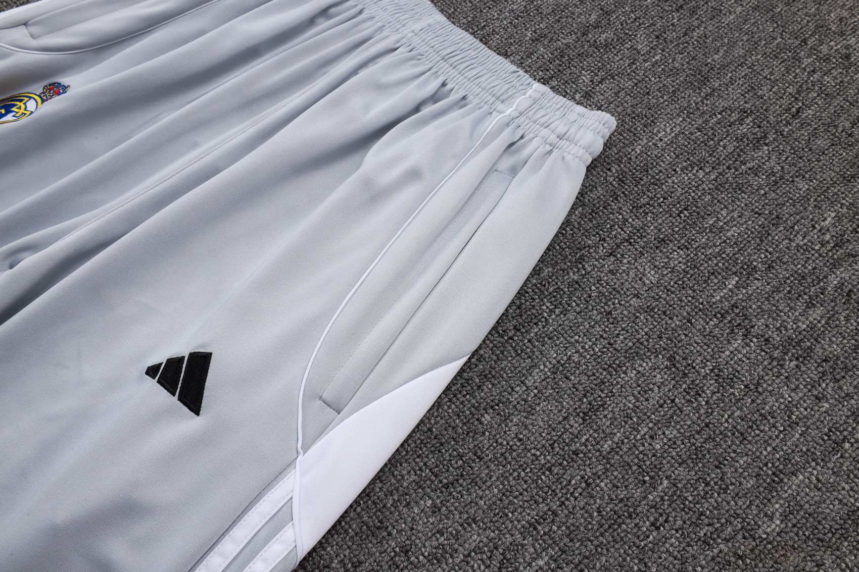 Real Madrid Training Kit (Sweatshirt+Pants) White 2025/26