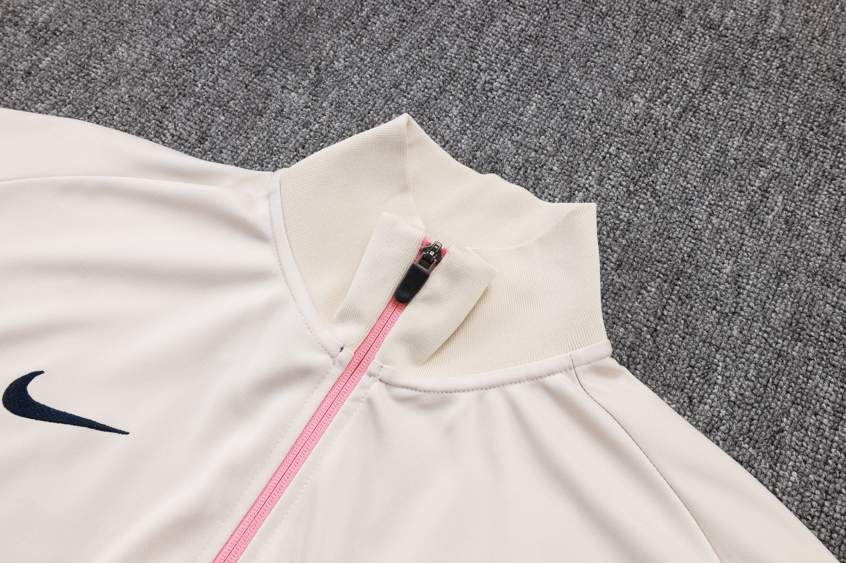 Barcelona Training Kit (Jacket+Pants) Beige 2025/26