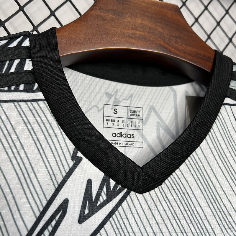 Japan Dragon Ball  サイヤ人 Special Edition Football Uniforms 2025