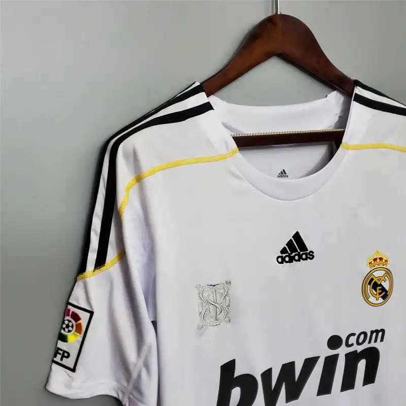 Ronaldo #9 Real Madrid Retro Jersey Home Soccer Shirt 2009/10