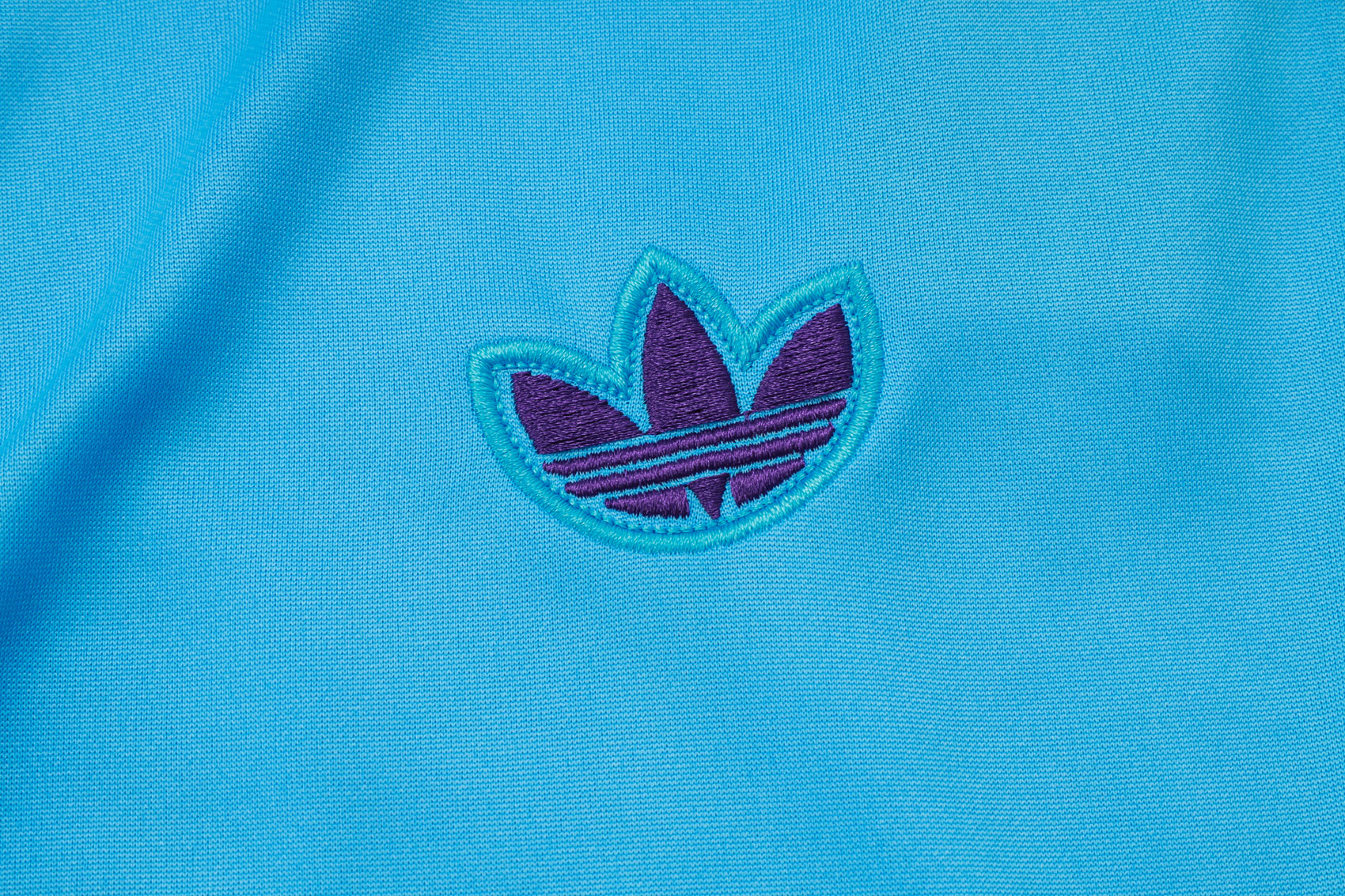 Real Madrid Training Kit (Sweatshirt+Pants) Light Blue 2025/26