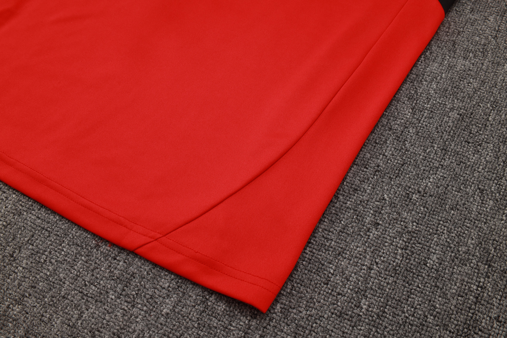 Liverpool Training Kit (Sweatshirt+Pants) Red 2025/26