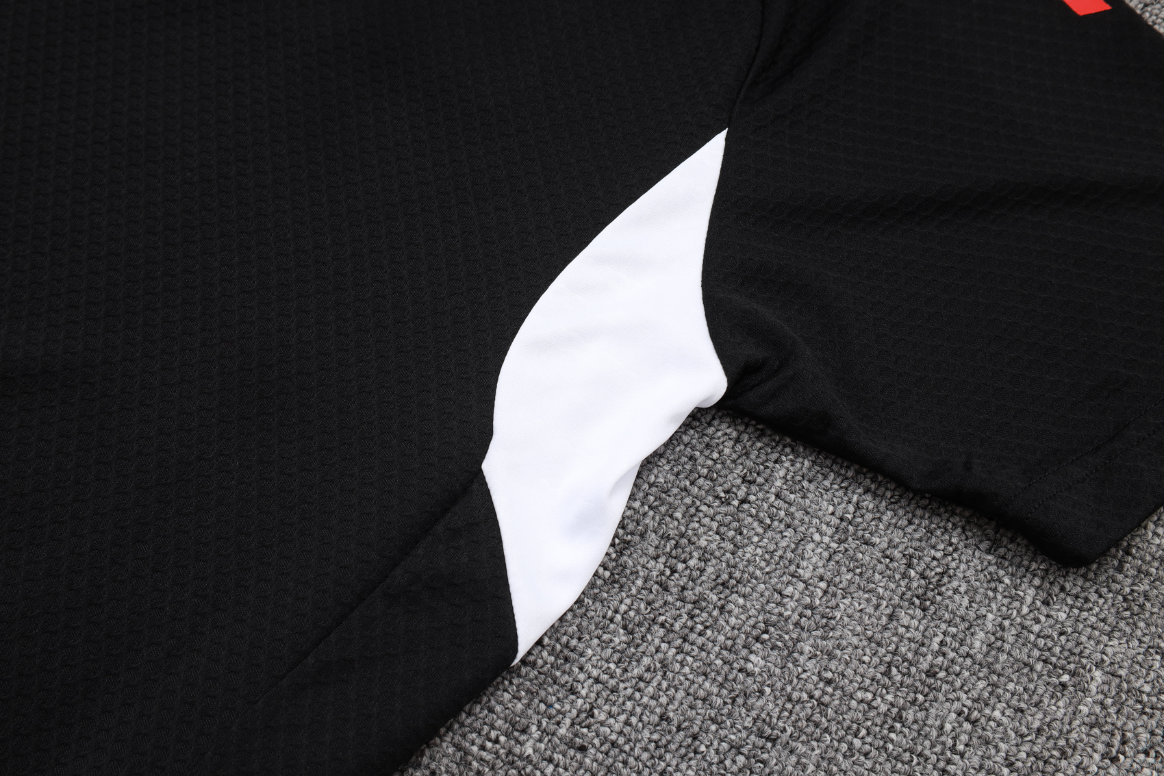 Liverpool Training Kit (Polo+Pants) Black 2025/26