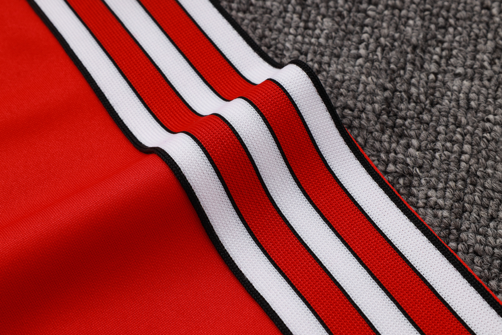 Liverpool Training Kit (Sweatshirt+Pants) Red 2025/26