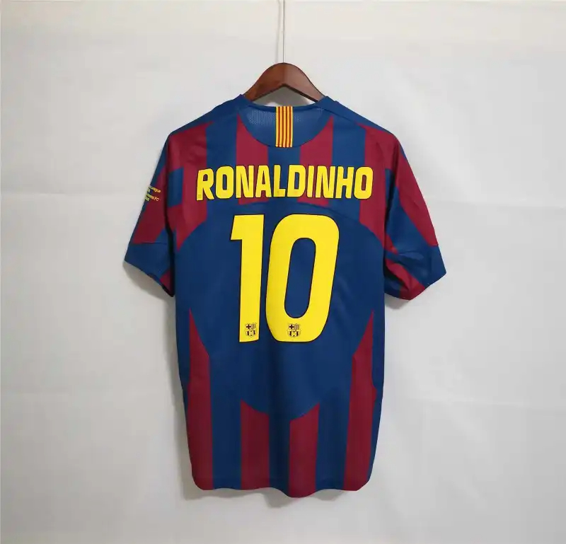Barcelona Retro Jersey Home Soccer Shirt 2005-06