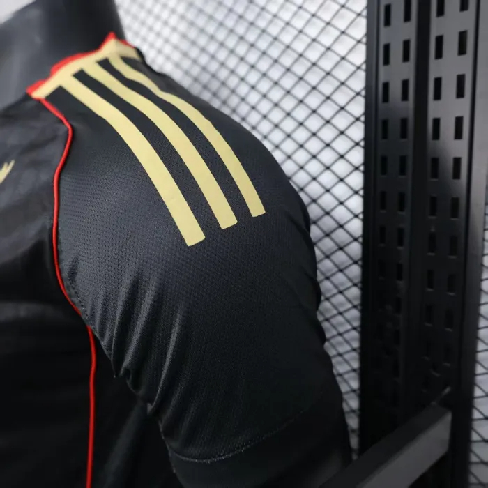 Liverpool Authentic Football Jersey Black Special Edition Shirt 2025/26