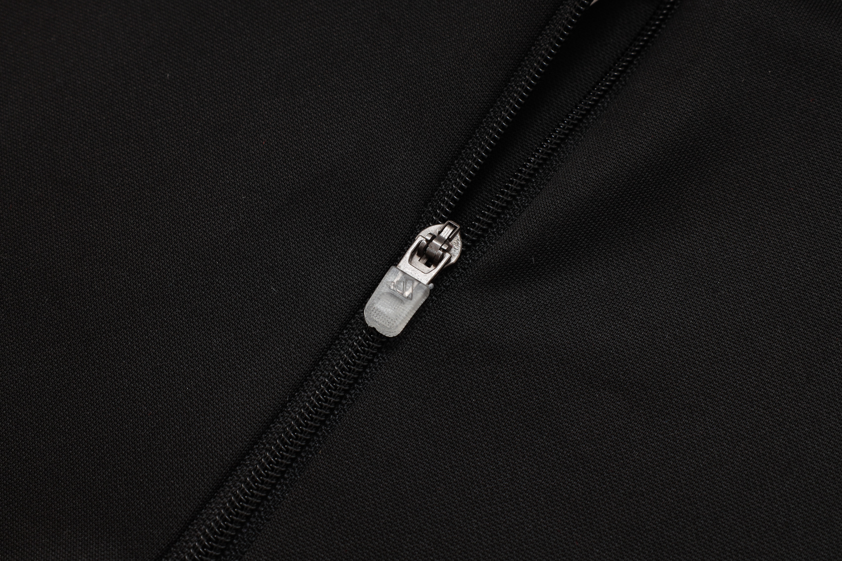 Liverpool Training Kit (Sweatshirt+Pants) Black 2025/26