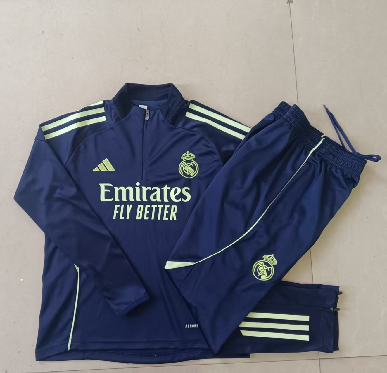 Kids Real Madrid Training Kit (Sweatshirt+Pants) Cyan 2025/26