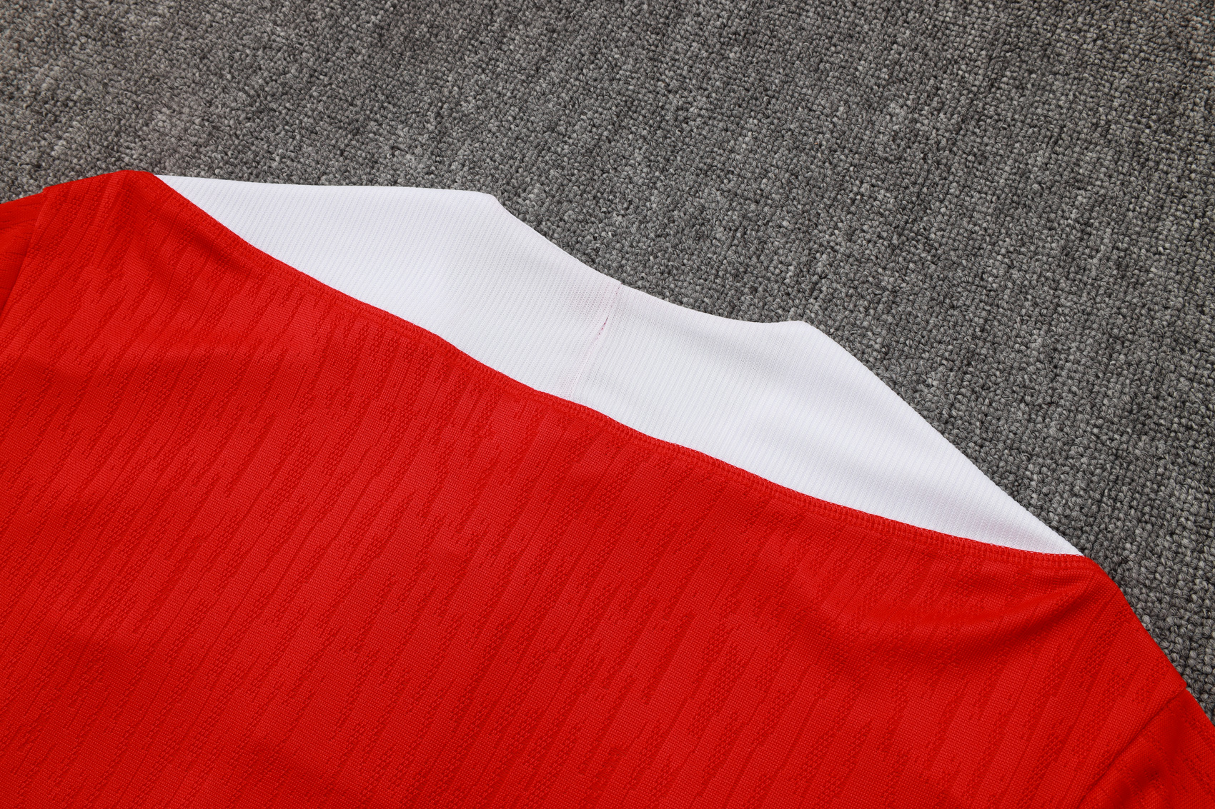 PSG Authentic Training Kit (Sweatshirt+Pants) Red 2025/26 - Player Version