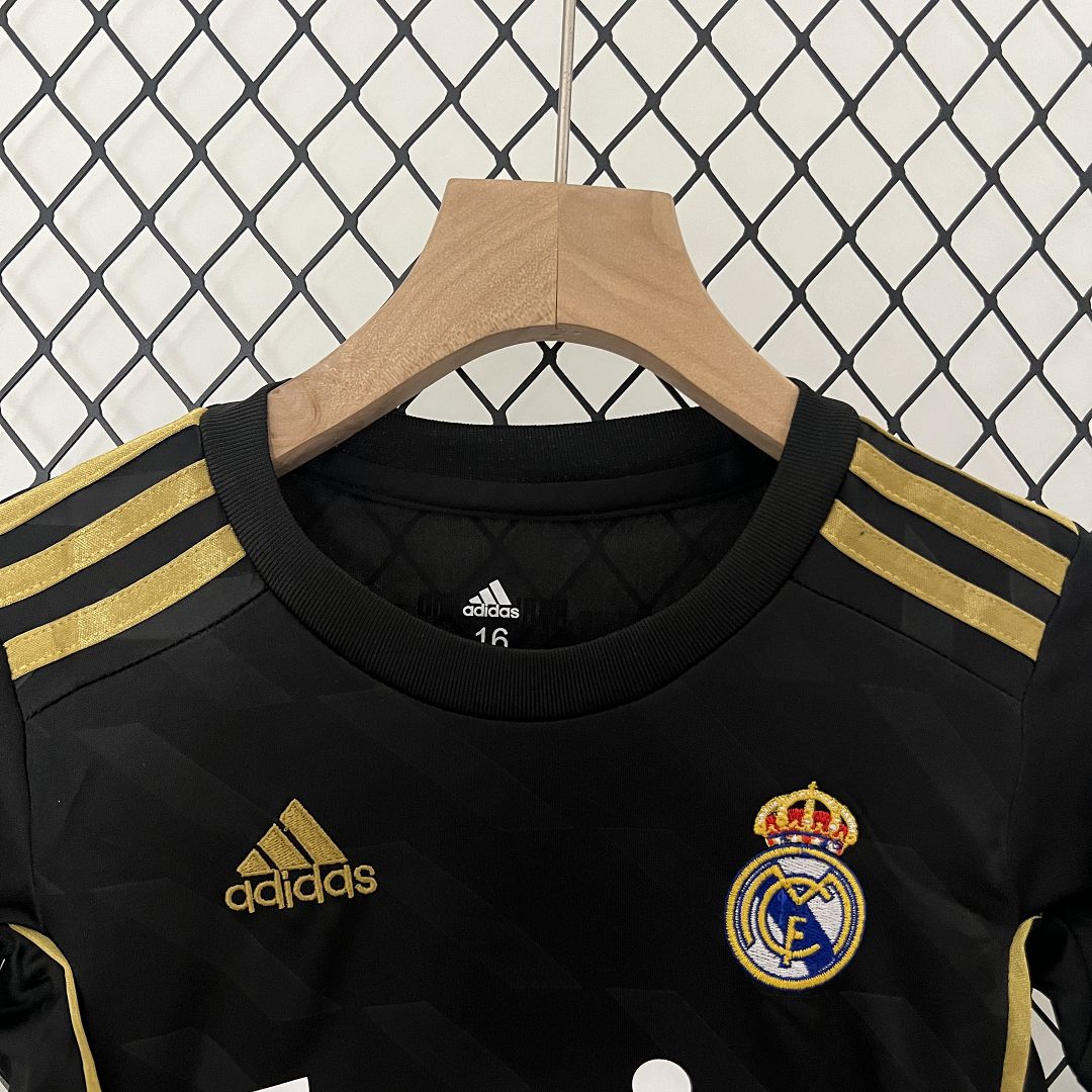 Real Madrid Retro Jersey Away Kids Kit Jersey+Shorts 2011/12