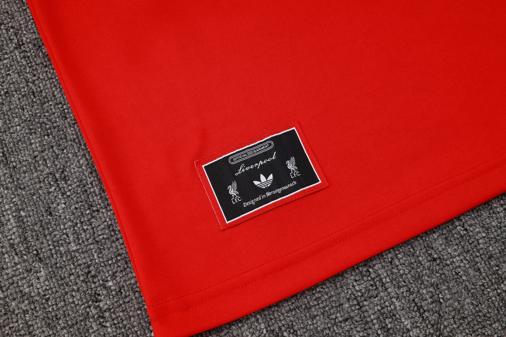 Liverpool Sleeveless Training Kit Red 2025/26