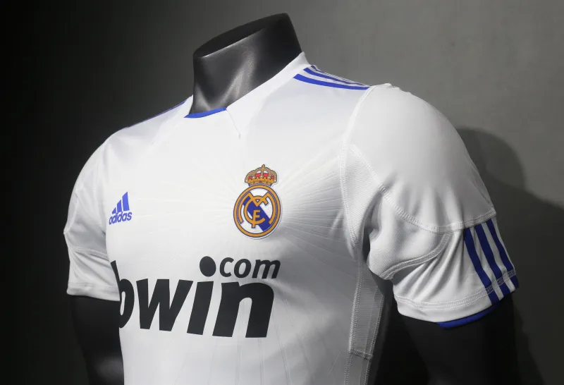 Real Madrid Authentic Retro Jersey Home Soccer Shirt 2010/11