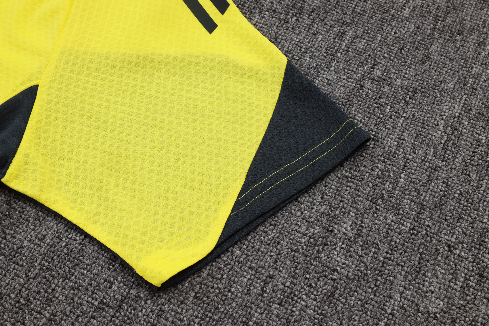 Real Madrid Training Jersey Kit Yellow 2025/26