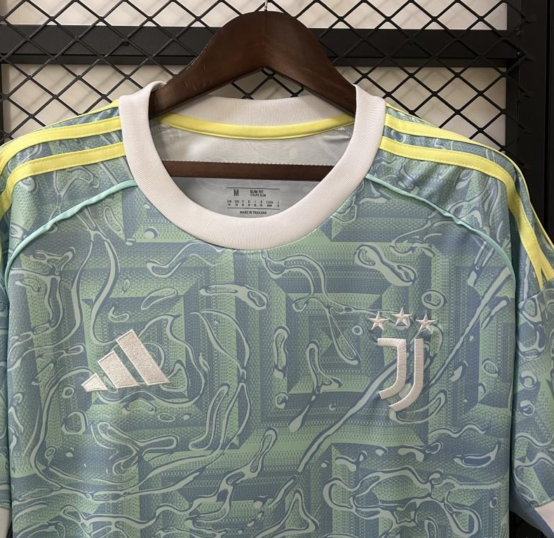 25-26 Juventus Away Jersey