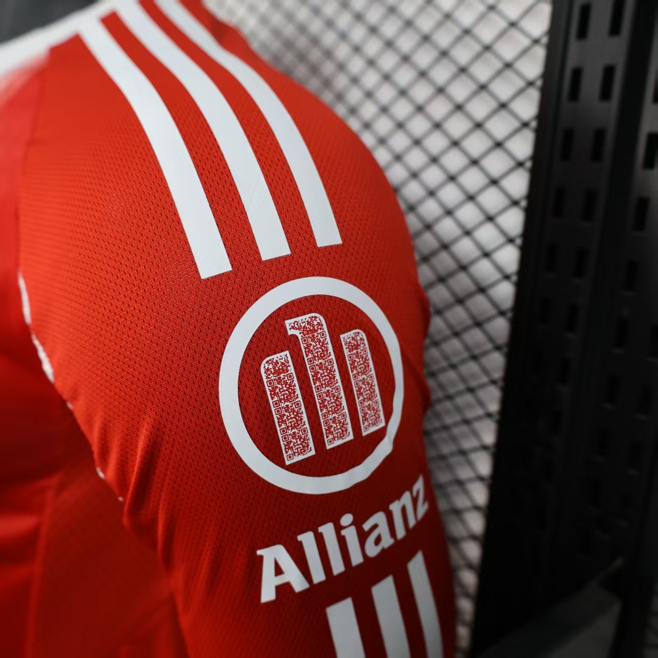 Player Version 25-26 Bayern Munich Home Long Sleeve Jersey