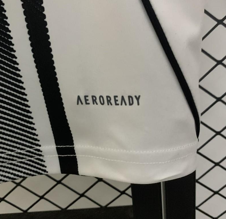 25-26 Juventus Home Jersey