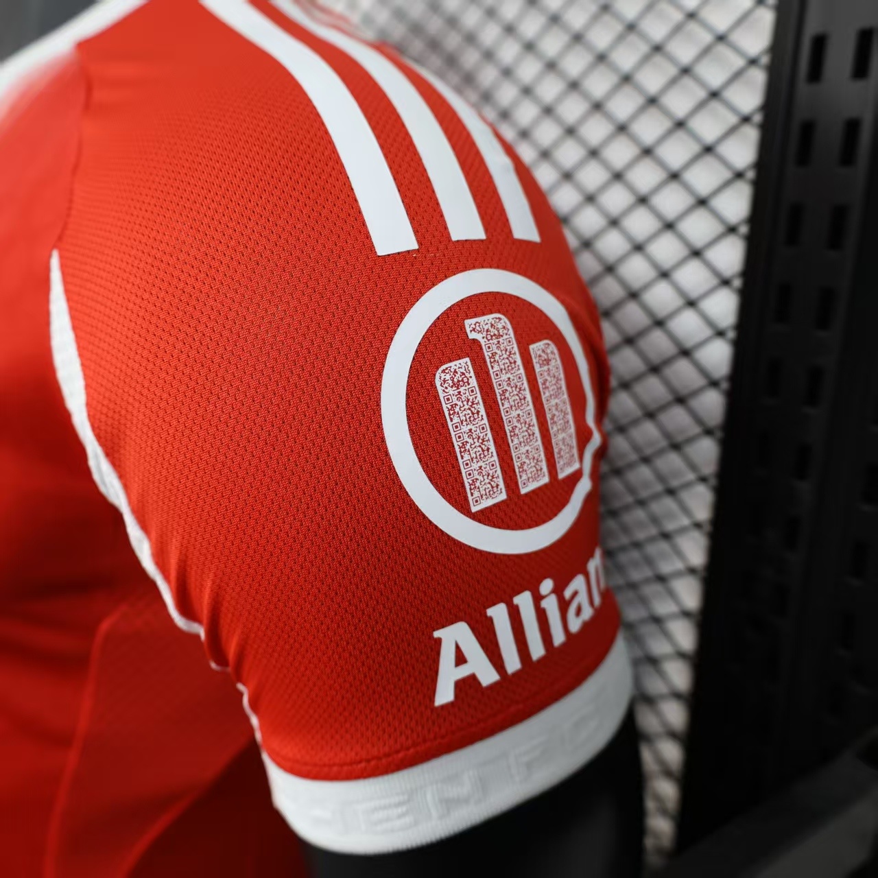 Player Version 25-26 Bayern Munich Home Jersey