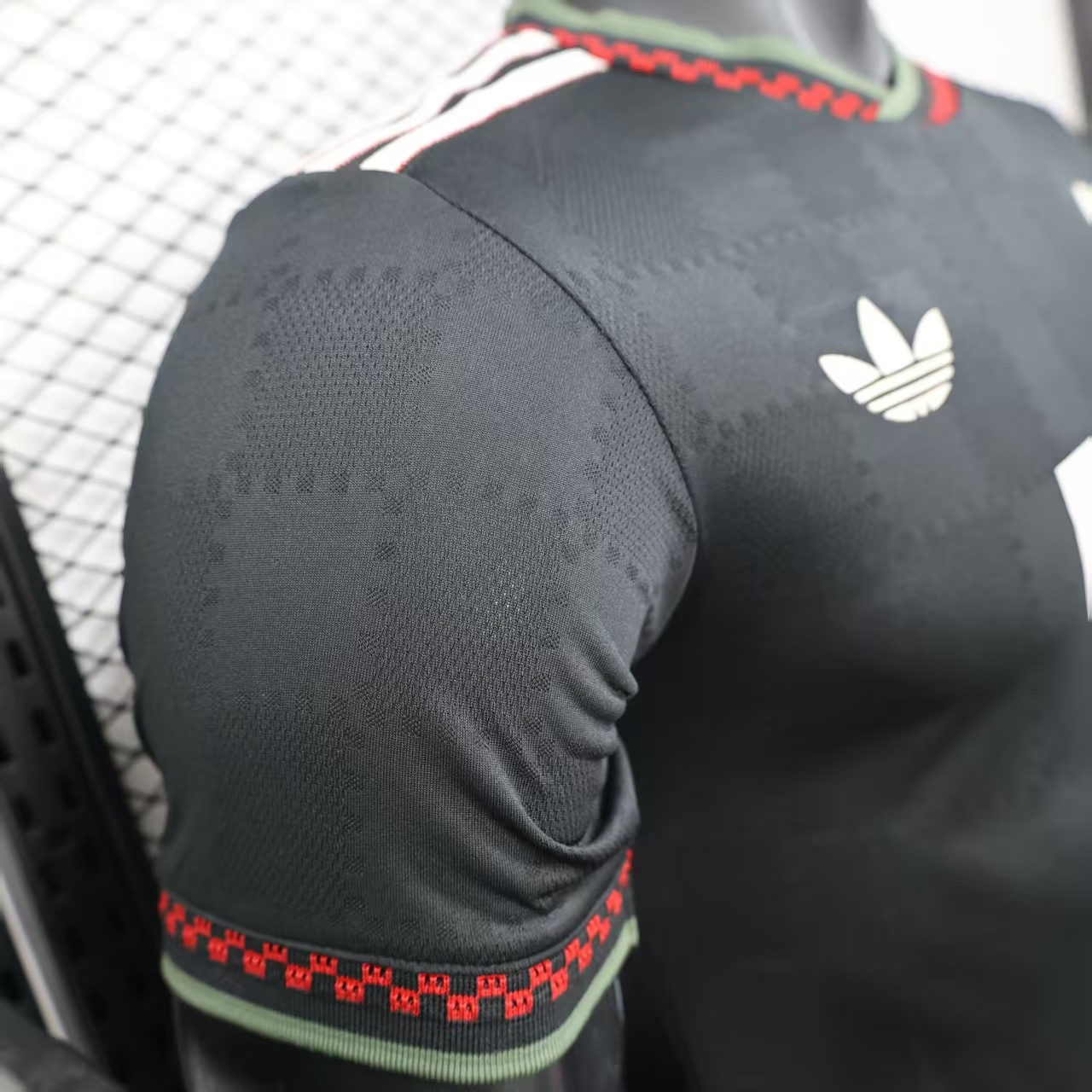 Player Version 25/26 Bayern Munich Third Black Jersey