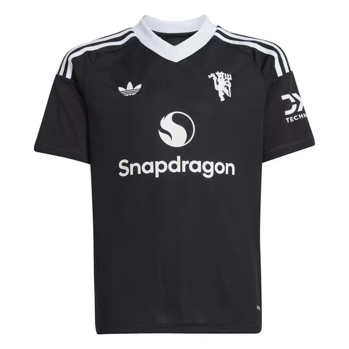 2024-25 Manchester United Third Goalkeeper Jersey