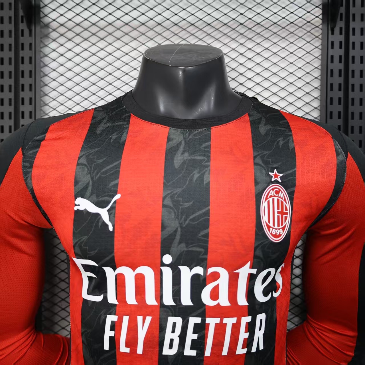 Player Version 25-26 AC Milan Home Long Sleeve Jersey