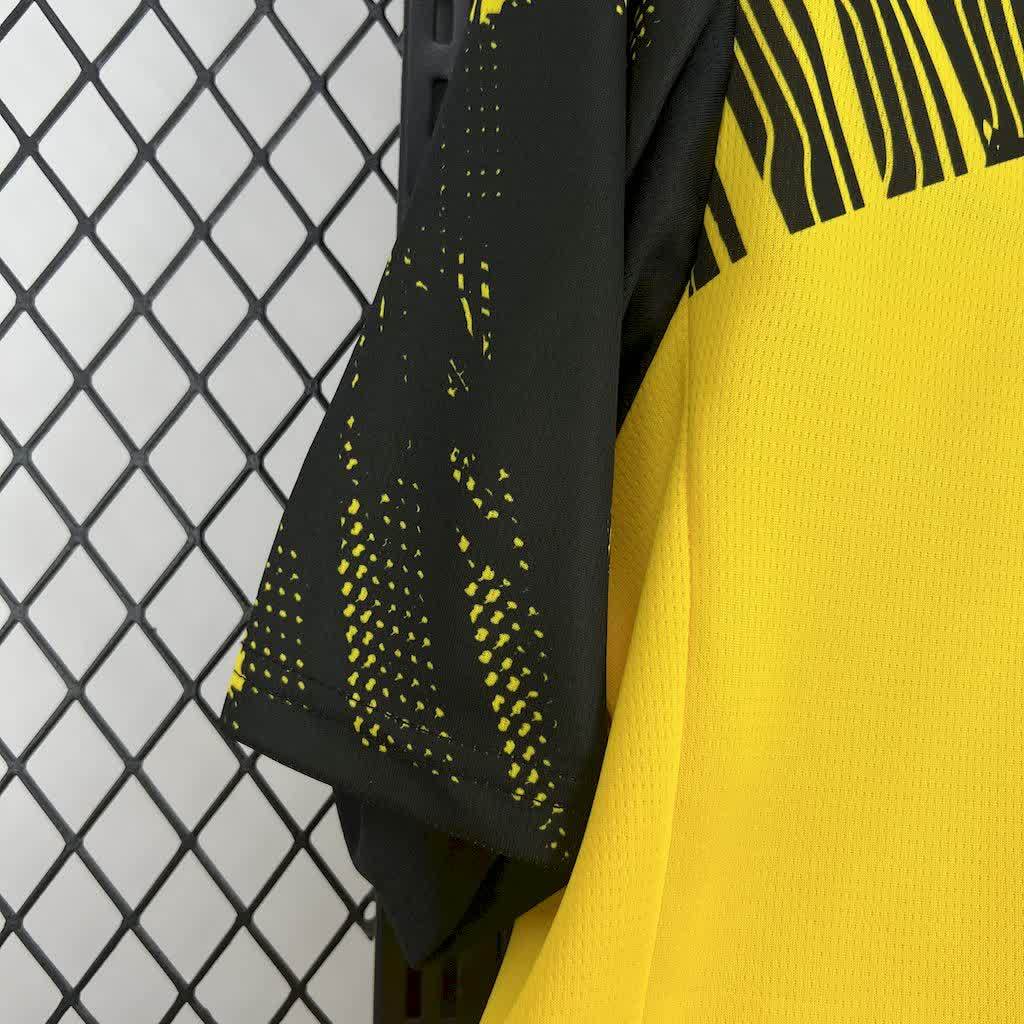 25-26 Borussia Dortmund Home Jersey