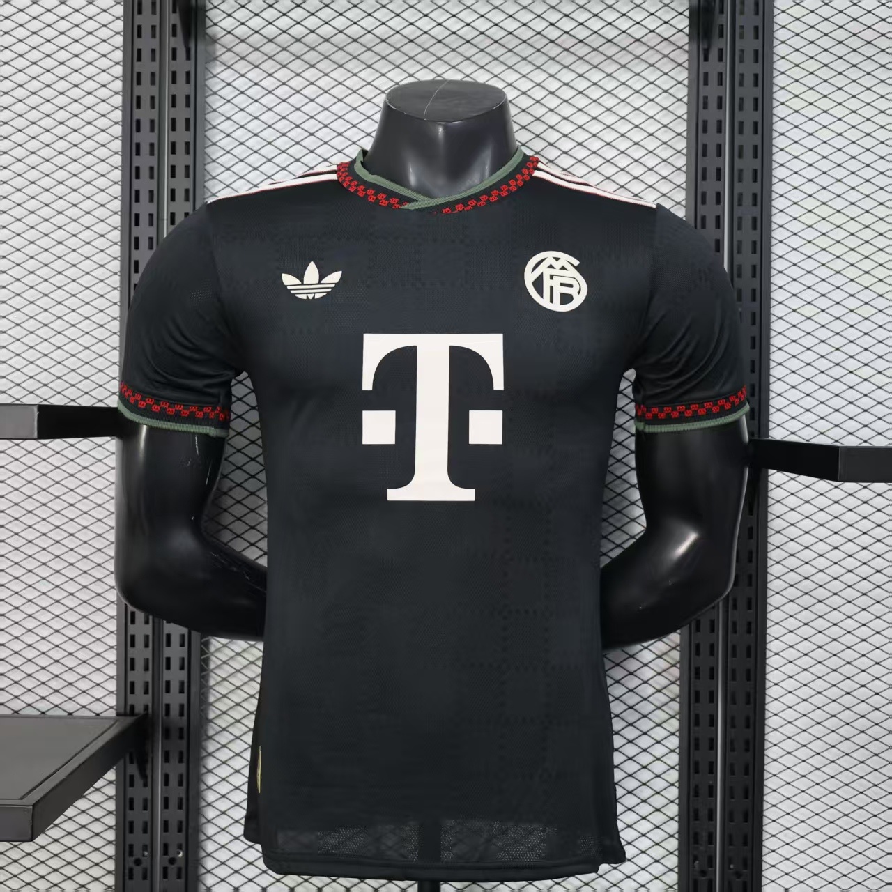 Player Version 25/26 Bayern Munich Third Black Jersey