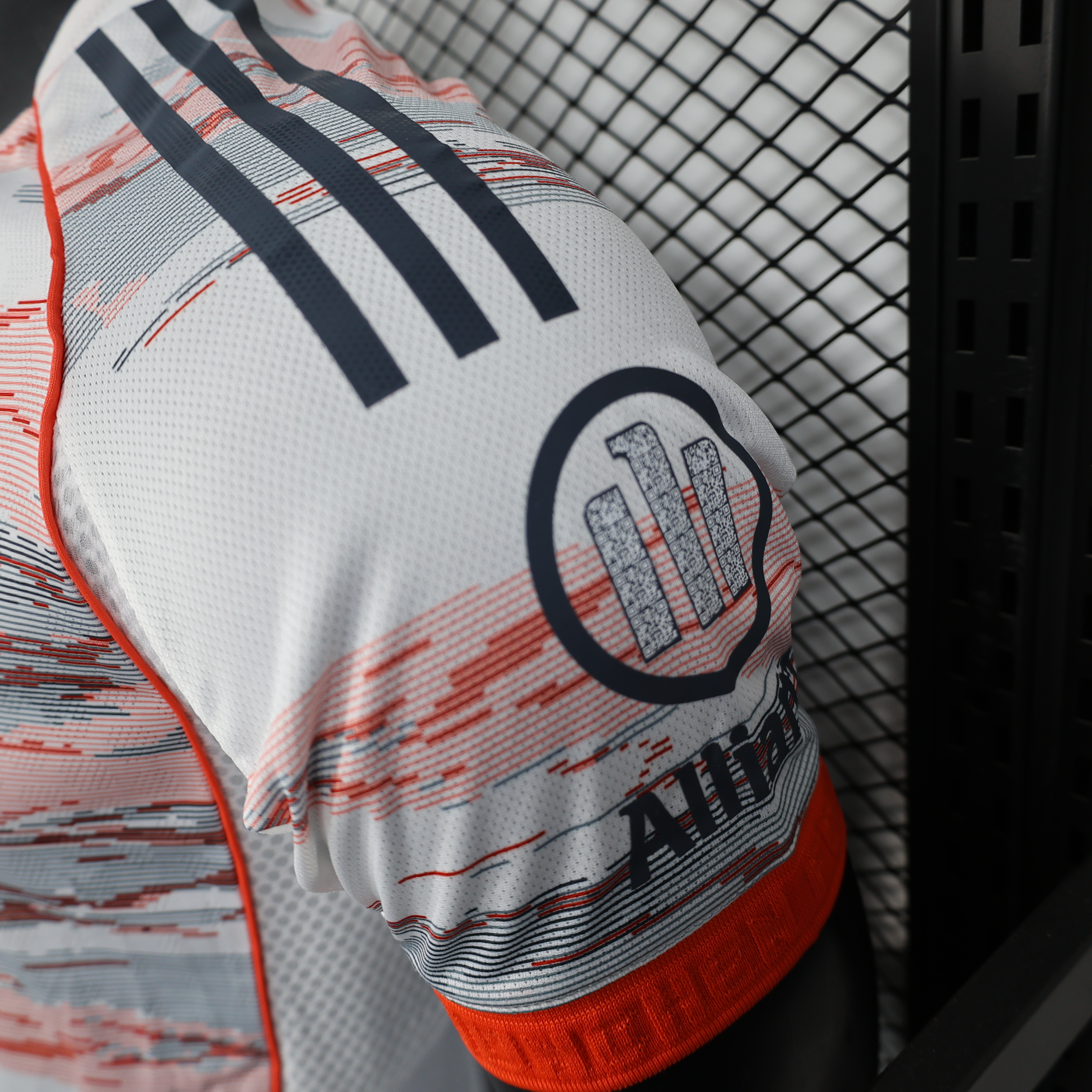 Player Version 25-26 Bayern Munich Away Jersey