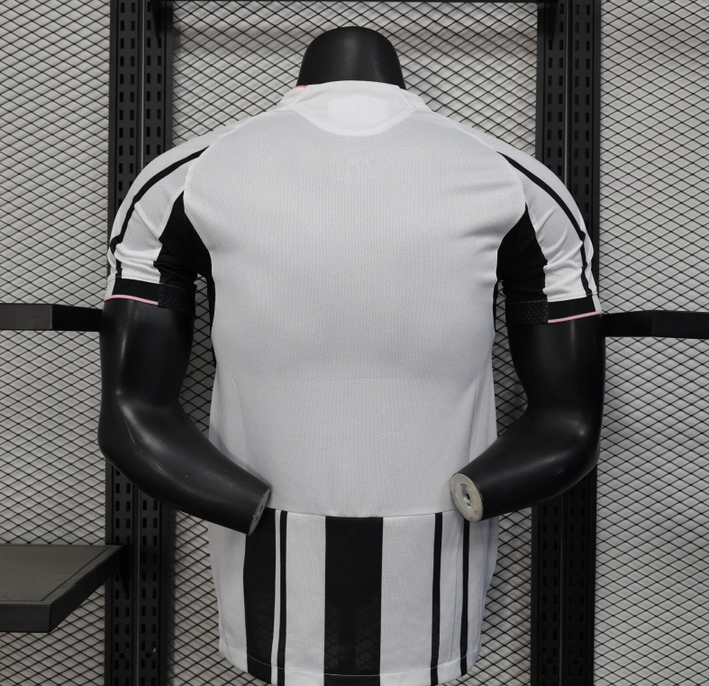 Player Version 25/26 Juventus Home Jersey