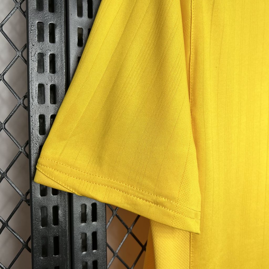 Arsenal Retro 2005-06 Away Stadium Jersey